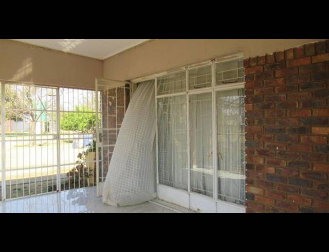 FARM FOR SALE IN ELANDSVLEI